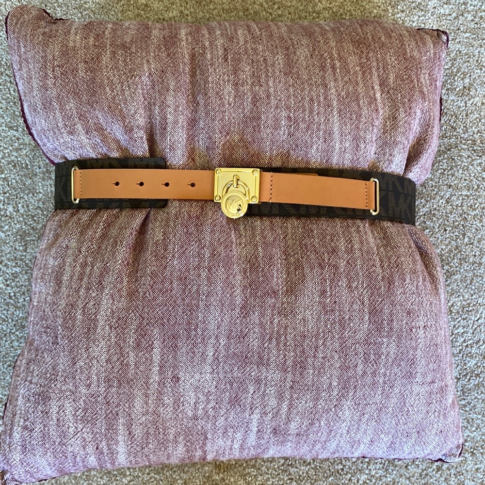 Michael Kors belt